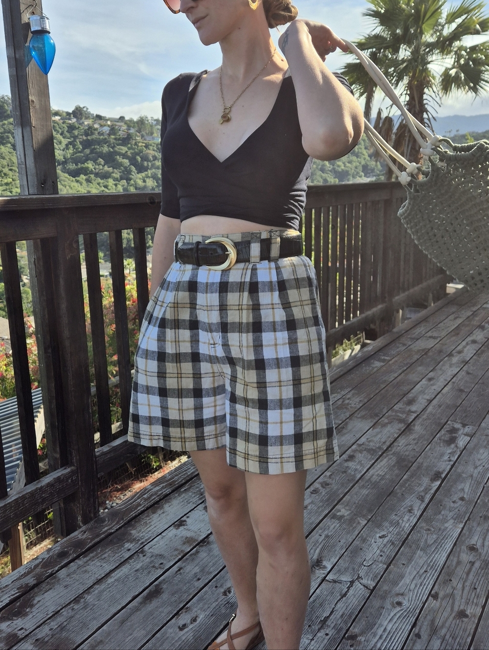 Vintage Plaid High-Waist Cotton Blend Shorts - Beige/Black/White